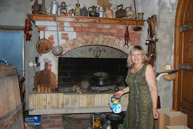 Од предмета старих и до 100 година направила музеј у кући