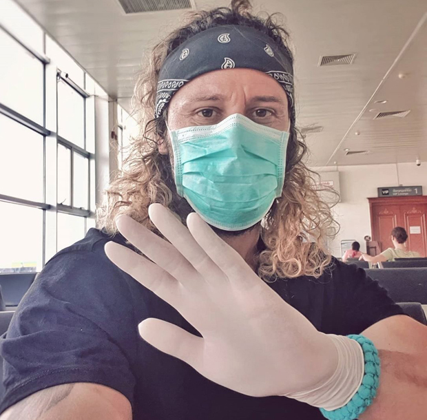 Андреј Маричић заробљен на аеродрому у Бангкоку: Нестаје нам новца и истиче нам здравствено осигурање