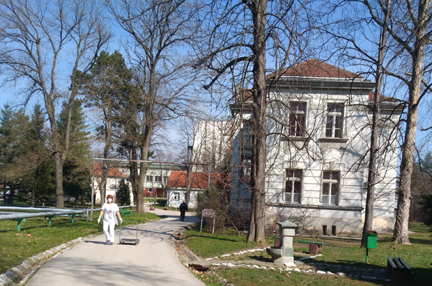 Драматична ситуација у чачанској болници: Техничар са ортопедије – позитиван, цело одељење у изолацији