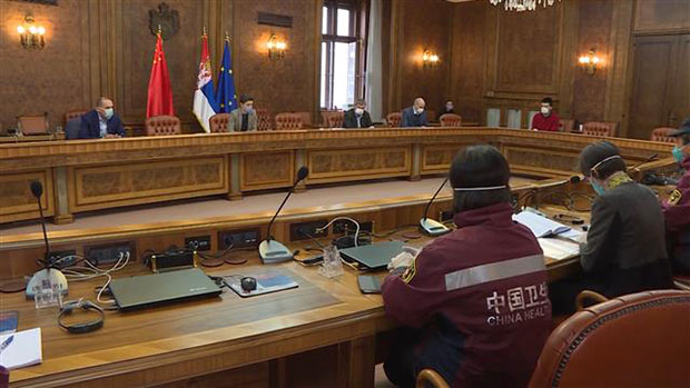 Брнабић се састала са кинеским стручњацима у Влади Србије