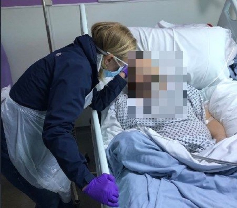 Отац познате глумице преминуо данас од корона вируса: Након објаве страшне вести, упутила битан апел