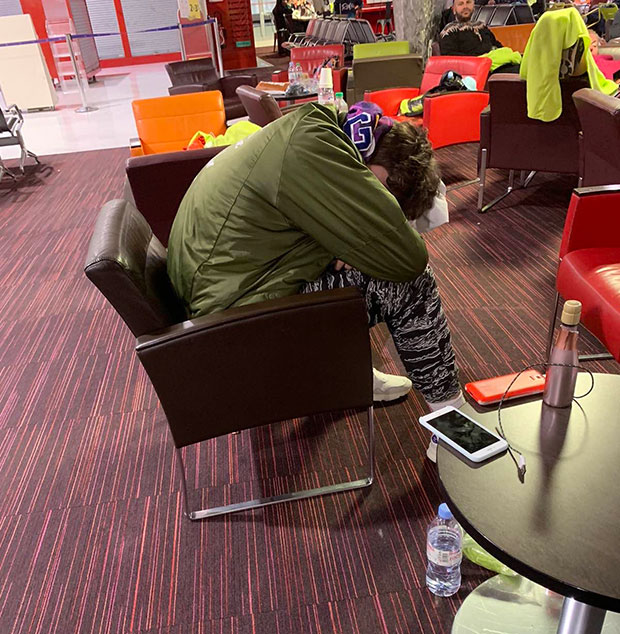 На париском аеродрому чека 200 Срба на повратак у нашу земљу: Колико треба да нас буде да би Србија послала лет?