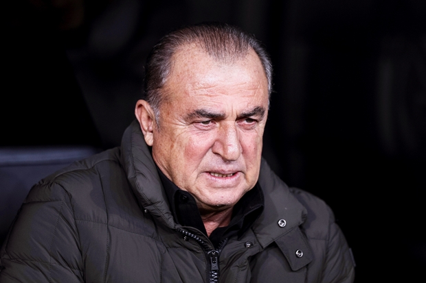 Вирус корона у спорту: Тренер Галатасараја Терим позитиван на тесту, бивши председник Реал Мадрида Мартин хитно пребачен у болницу због симптома