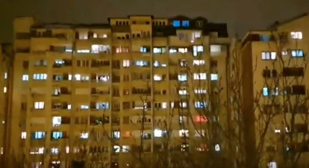 Србија бруји од аплауза за медицинаре: На Жаркову одјекивала кинеска химна (ВИДЕО)