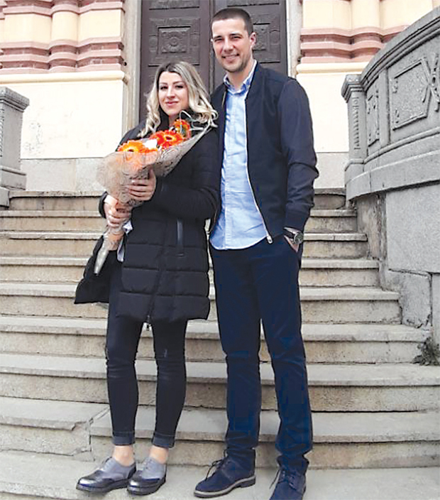 Венчање у доба короне: Врањанци стали пред матичара упркос опасности од вируса