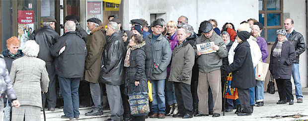 Како ће пензионерима стићи примања: Народна банка дала инструкције за исплату