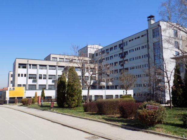 Кући послато 56 лекара и медицинских сестара из лесковачке Опште болнице док не стигне резултат за интернисту