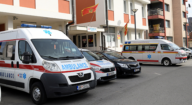 Драма у Андријевици после откривања првог случаја короне: Затворен Дом здравља, лекари у изолацији (ФОТО)