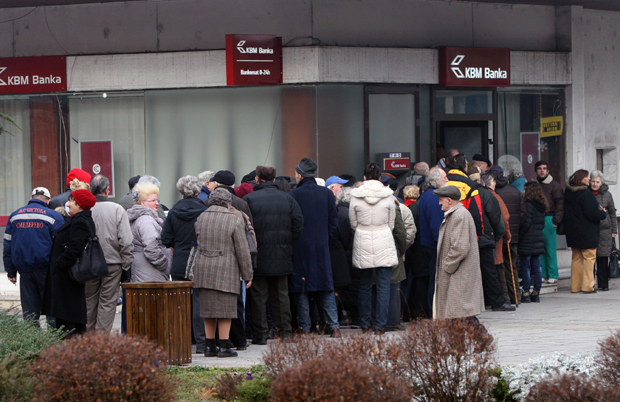 Валидно и овлашћење написано својеручно: Ево како до пензије на кућну адресу, или преко пуномоћја
