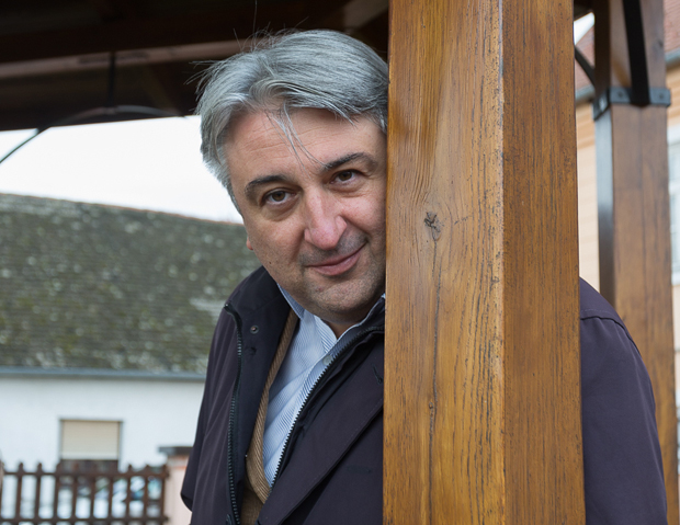 Змајеви су рођени у песмама: Драган Хамовић, добитник награде Гордана Брајовић, за књигу намењену младима