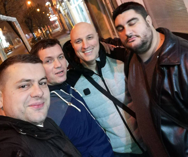 Фотографија изазвала забринутост у Параћину, грађани помислили да су вирусом корона заражени сви са слике