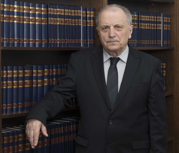 Жестоко саопштена истина: Миро Вуксановић дане испуњава писањем