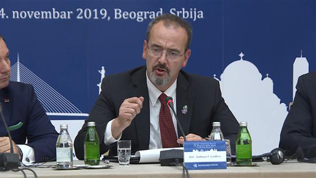 Годфри: Хвала Влади и Ер Србији на помоћи да 64 држављанина САД вратимо кући