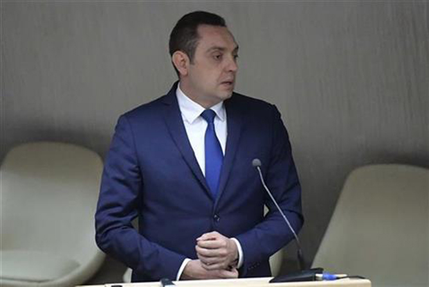 “Нико не мрзи Србију као бивши Срби”: Вулин о респираторима које је Црна Гора одбила да прими