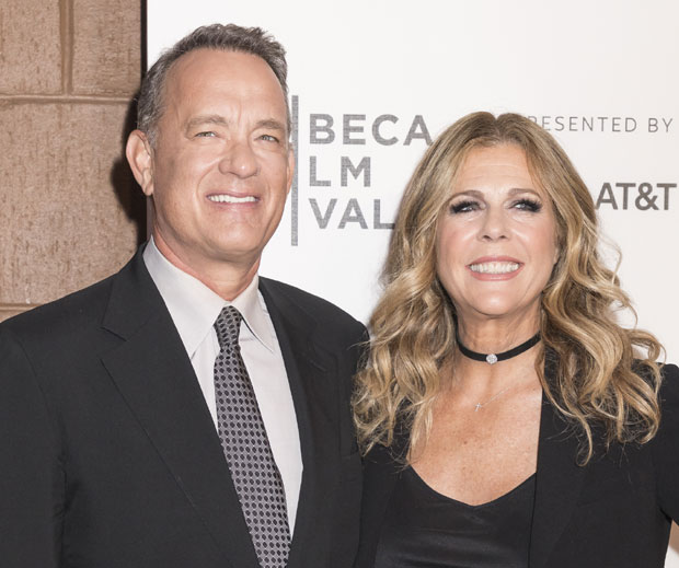 Победили корону и дошли кући: Том Хенкс и Рита Вилсон вратили се у САД