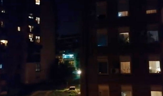 Подршка стиже медицинарима: И ове вечери аплауз одјекивао Србијом (ВИДЕО)