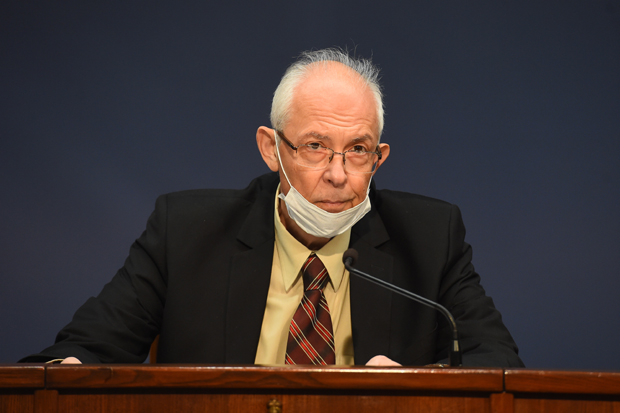 Др Кон тврди: Повећава се смртност, имамо 69 особа на респиратору, ако овако наставимо, за Србију постоји само један ЛЕК