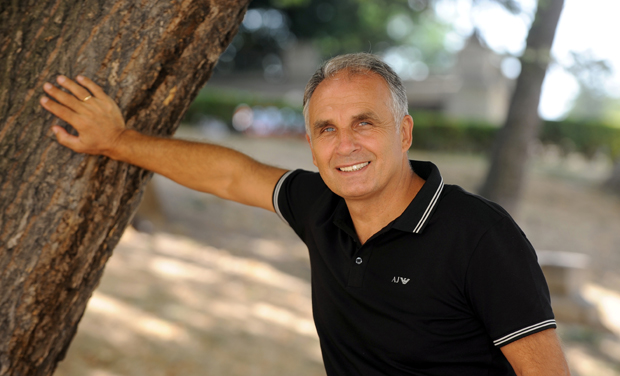 Бивши фудбалер и тренер Партизана примљен на пулмологију, чекају се резултати теста