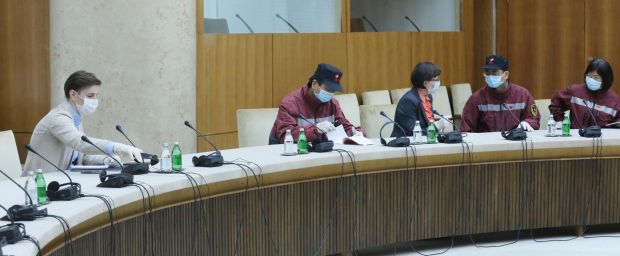 Све одлуке доносићемо заједно: Ана Брнабић и кинески стручњаци о сузбијању епидемије