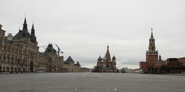 Цела Русија у самоизолацији: Излазак само до продавнице и апотеке