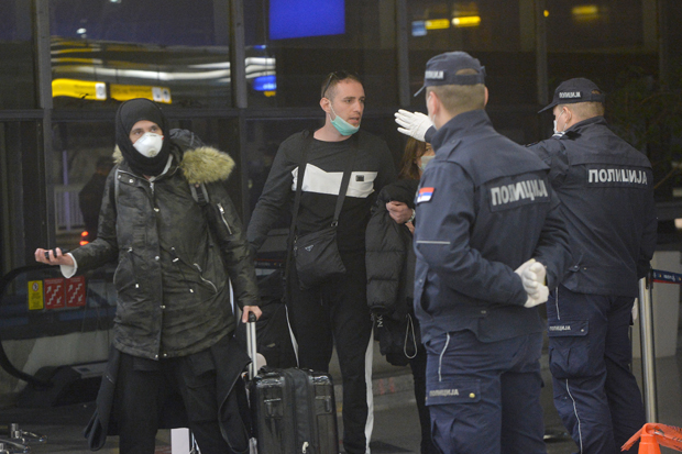 Радници у Абу Дабију моле за помоћ: Срби широм света чекају евакуацију