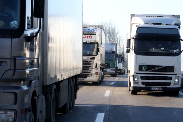 За возаче камиона који улазе у РС кућна изолација, а за путнике карантин