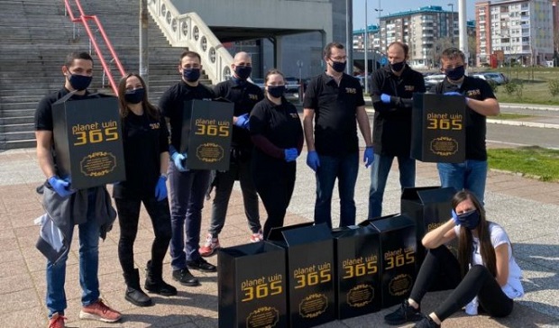 PlanetWin365 помогао припрему пакета за најстарије