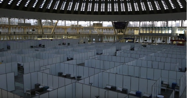 Оброци обилни, кревети добри: Снимак импровизоване болнице на Сајму и исповест првог пацијента (ВИДЕО)