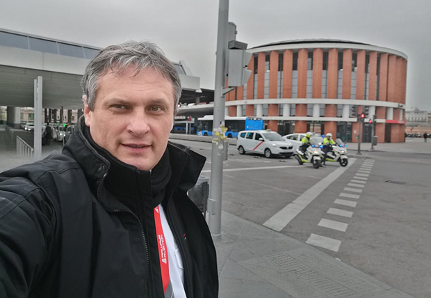 Уместо да летим, уређујем плац и пишем стручне чланке: Српски пилот и инструктор летења у Шпанији, у карантину код Смедерева 