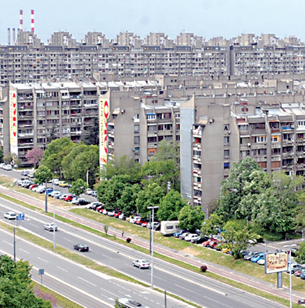 Да ли је ово брука српског правосуђа? Радници центра за социјални рад присвојили станове старих, суде им - 17 година!


