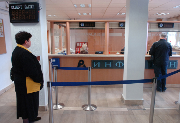 Рачуни ЈКП Инфостан на одложено само за старије од 65 година