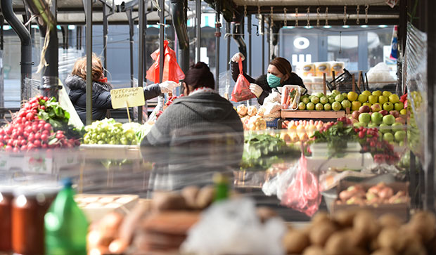 Уместо пијаце, Београђанима достављање воћа, поврћа, сира на кућни праг
