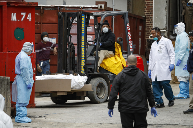 Могло би бити и четврт милиона жртава: Упозорења Американцима из Беле куће