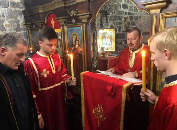 Протојереј-ставрофор Дарко Пејић: У маркет и банку може, у цркву никако?!