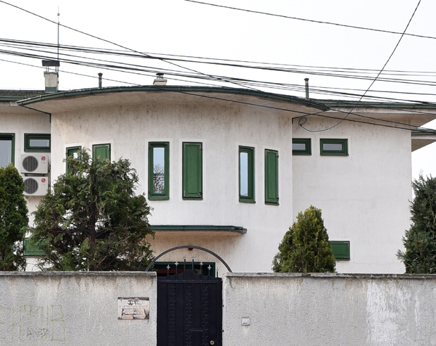 После короне у дому за старе у Земуну, сумња на Умки: Корисници Старе пруге имају високу температуру