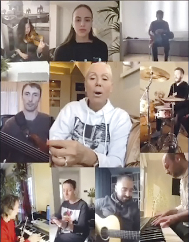 Уђи слободно у кућу: Брени се у певању из куће придружили и њени музичари