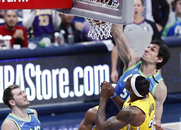 Наставник Боби учи саиграче српски: Американци поломили језик да изговоре јаја, коњ, оловка... (ВИДЕО)