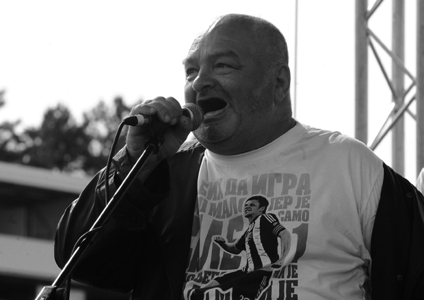 „Мишо, легендо, почивај у миру“: Ђоковић и Даниловићева се присетили анегдота са најпознатијим навијачем Партизана