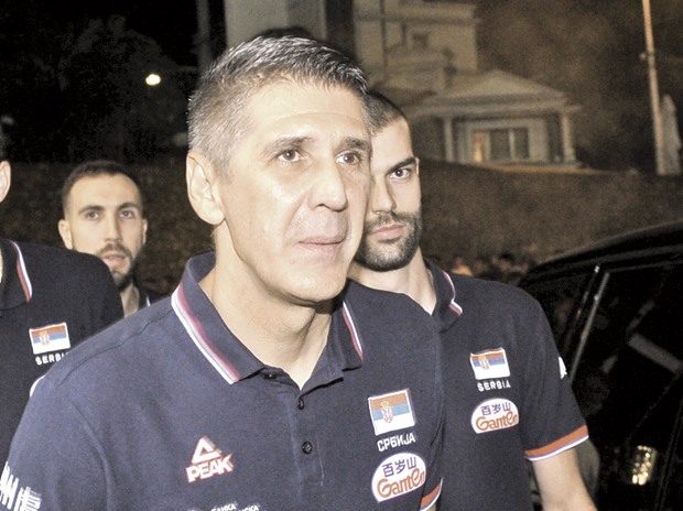 Српски спортисти стигли у Београд: Из авиона у карантин