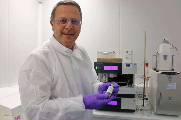 Французи испитују још једну методу борбе против ковида 19: Лек за вирус корона нашли на плажама Бретање?