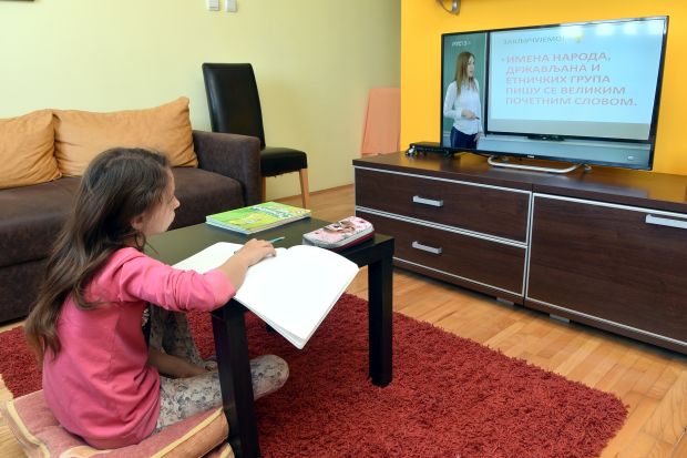 Пауза у снимању часова: Шарчевић каже да има довољно унапред спремљеног материјала