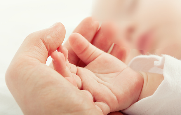 Стравично откриће после обдукције: Мајка исркварила, беба умрла због незбрињавања