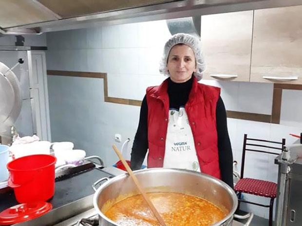 Донација за народну кухињу при манастиру Ђурђеви ступови: У пакетима 3.000 евра