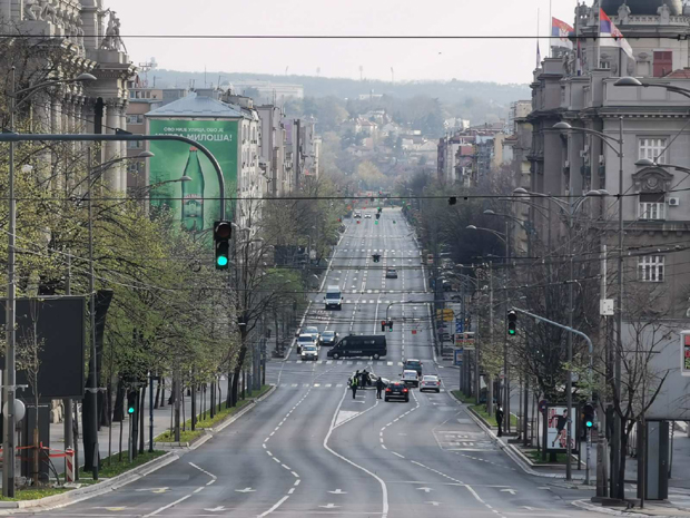 Почео најдужи ПОЛИЦИЈСКИ час: Kо сме да излази током наредних 60 сати?
