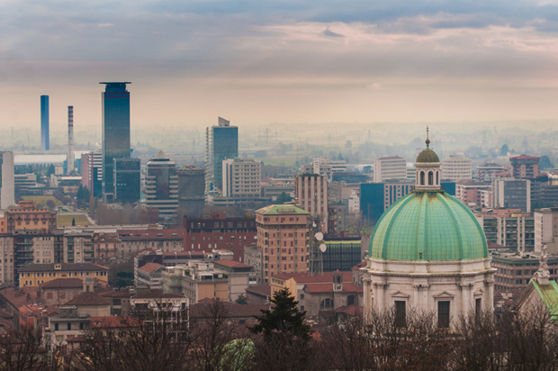 Скоро сви знају некога кога је однела корона: Београђанка Ана описује како је се рај у Бреши претворио у депресију и сивило