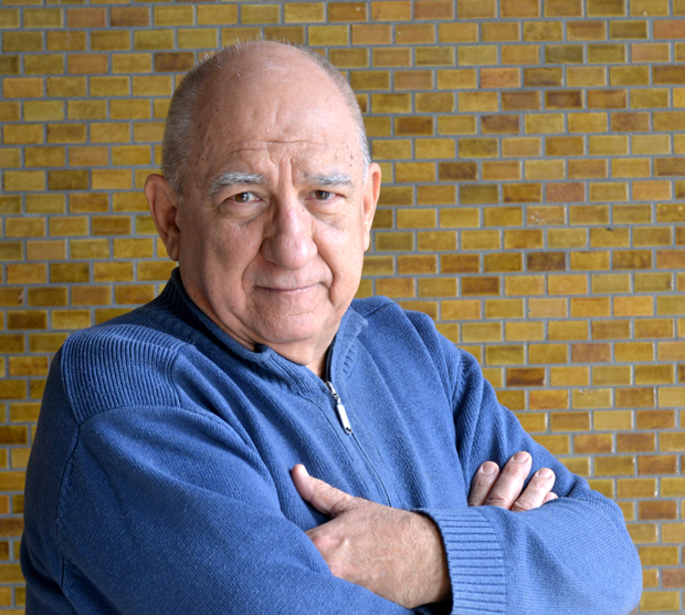 Иван Бекјарев: Срби се хумором бране од лудила
