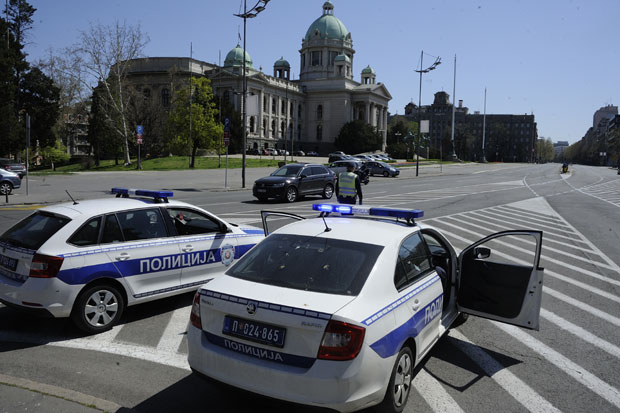 Очекују нас НОВЕ МЕРЕ Владе: Ево ко ће моћи да се шета у време полицијског часа и да ли ће ЗАБРАНА КРЕТАЊА бити продужена овог викенда