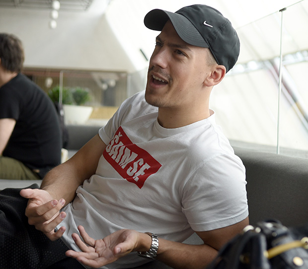 Јутјубер се возио “поршеом” за време ПОЛИЦИЈСКОГ ЧАСА: Бака Прасе ухапшен због кршења забране кретања