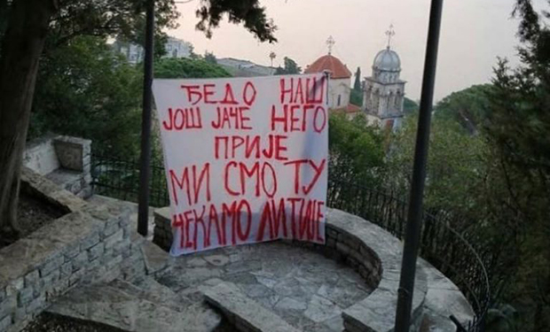 „Ми смо ту - чекамо литије”: Порука Новљана поводом привођења митрополита