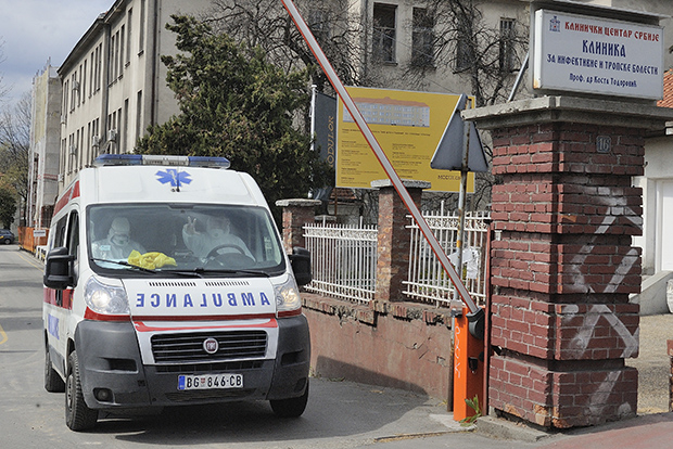 ВАЖНА ПОМОЋ за наредни период: На Инфективну клинику стигли БРЗИ ТЕСТОВИ на вирус корона